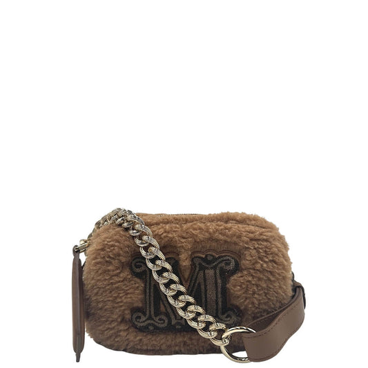 Borsa Max Mara in tessuto peluche con dettagli in pelle marrone e parti metalliche dorate. Munita di una tracolla in catene e pelle regolabile e rifinita con iniziale logo sul front. Originale, usato, condizioni ottime.