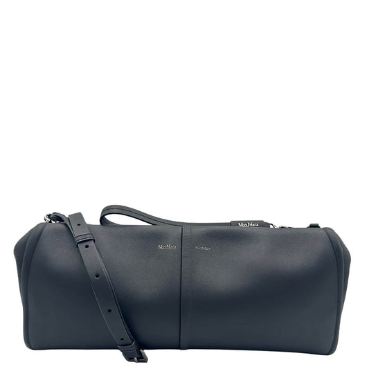 Borsa Max Mara in pelle nera con parti metalliche argentate; munita di una tracolla amovibile e regolabile. Munita di dustbag e cartellino.