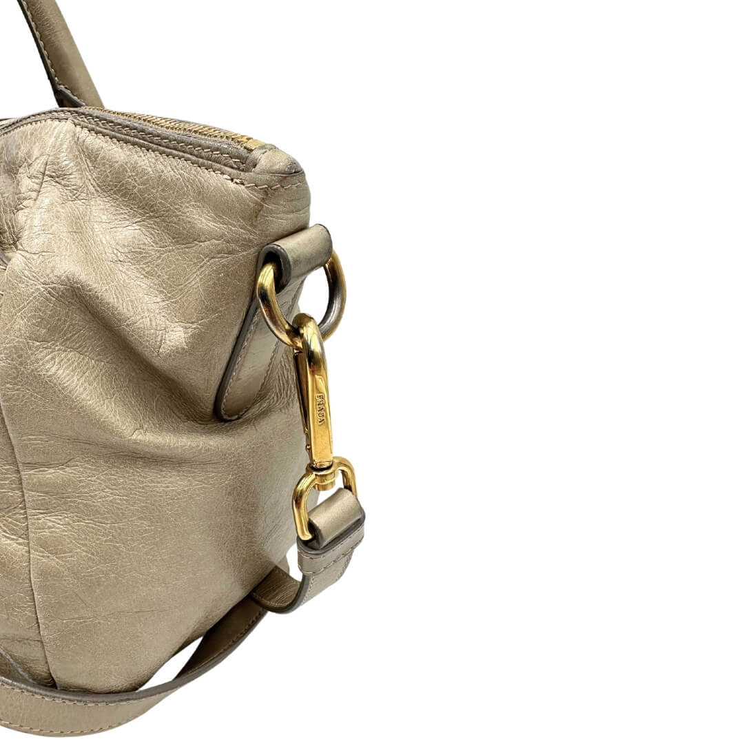 Satchel Prada con tracolla