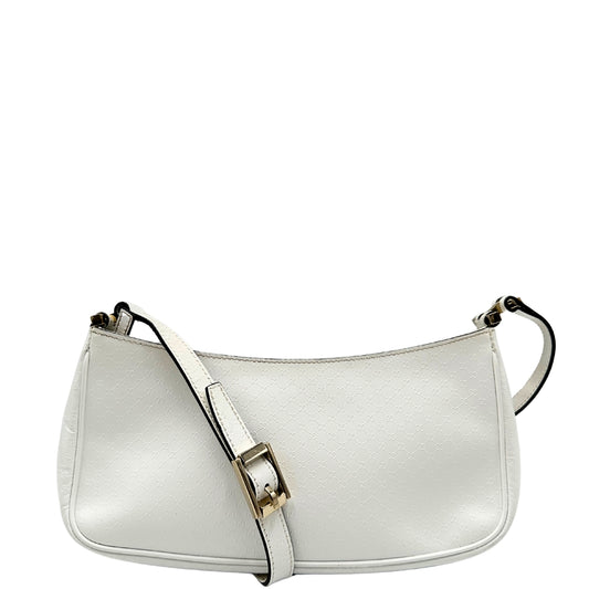 Borsa Gucci in pelle bianca GG monogram con parti metalliche dorate; munita di un manico singolo, da portare a spalla.