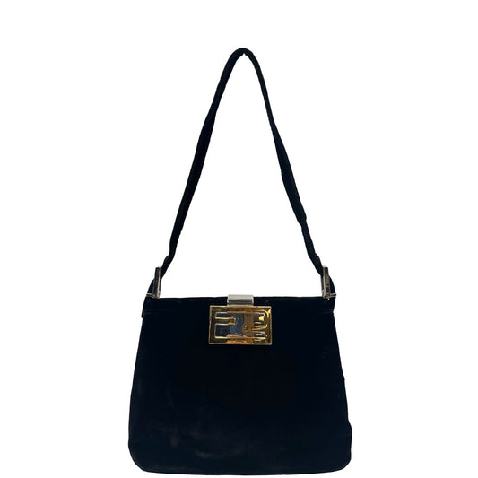 Front di una borsa Fendi realizzata in velluto nero, con manico leggermente regolabile e con parti metalliche oro e argento. Iconico logo con doppie F come chiusura. Indossabile a spalla. Munita di dustbag.