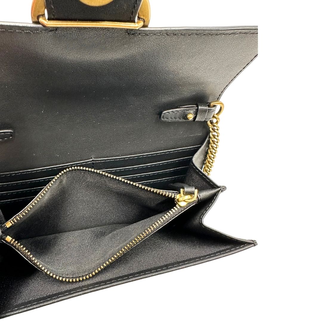 interno Wallet on chain Pinko con tracolla in catena dorata amovibile, di lusso, originale, ottime condizioni, usata.