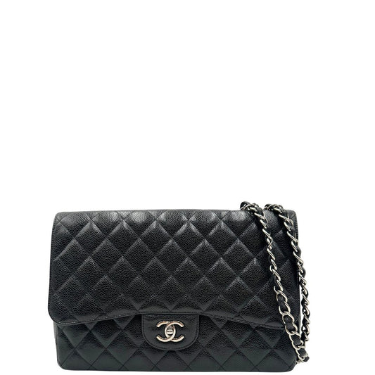 front Borsa Chanel in pelle caviar nera trapuntata con hardware argentato, di lusso, originale, ottime condizioni, usata.