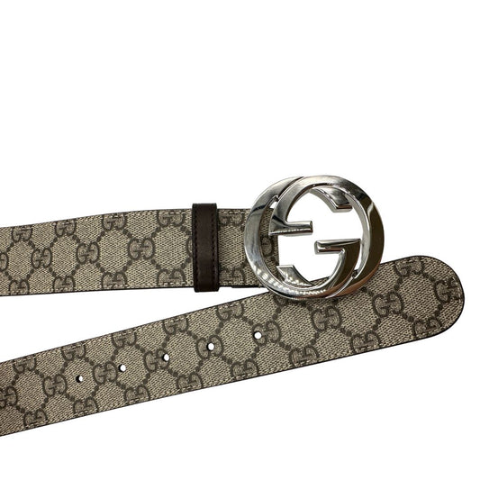 Cintura Gucci in canvas beige GG con fibbia in metallo argentato. originale, di lusso, usata, condizioni eccellenti.