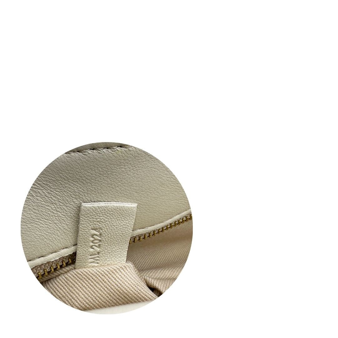 Le Rond Carré Jacquemus bianca