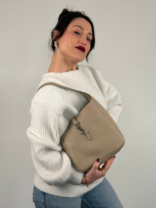 LE 5 À 7 Small Saint laurent