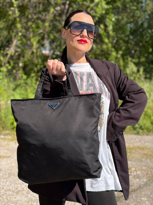 Tote Prada nylon nera