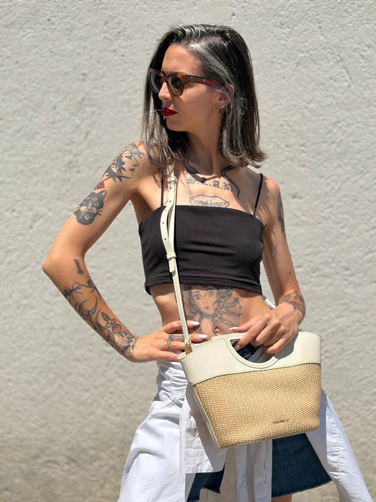Tote Coccinelle in rafia