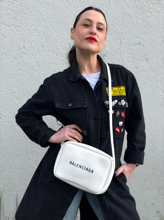 Balenciaga Ville XS Camera Bag bianca