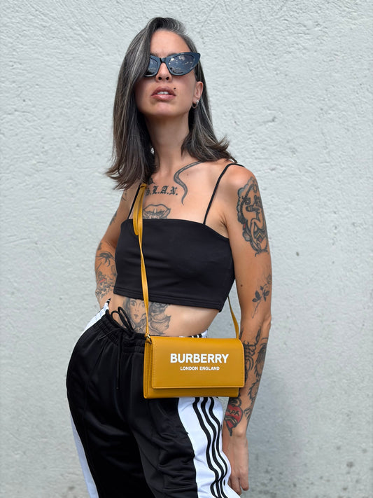 WOC Burberry senape
