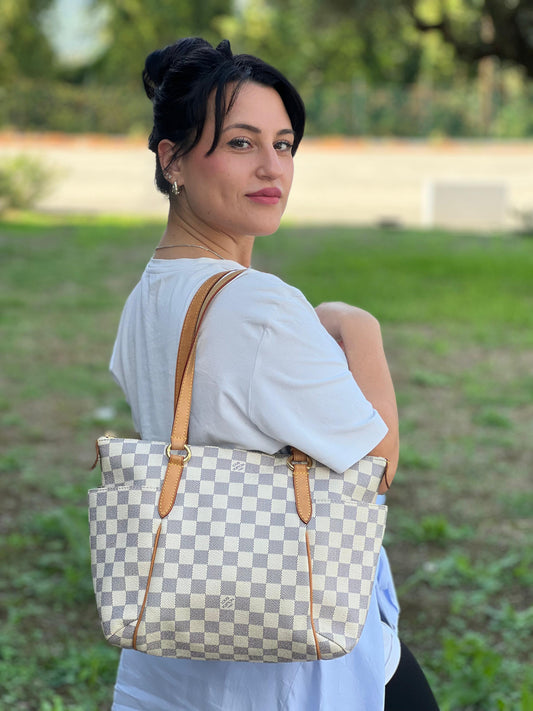 Totally Damier Azur PM Louis Vuitton