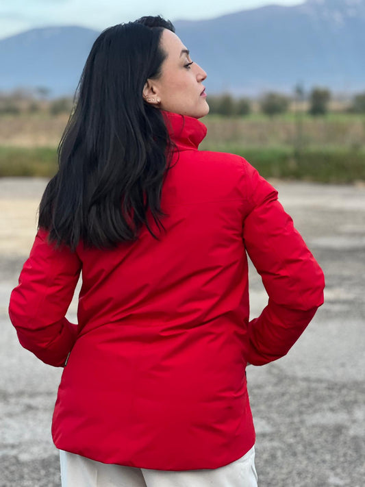 Giacca Woolrich in 100 % poliestere rosso con finiture nere, di lusso, originale, ottime condizioni.