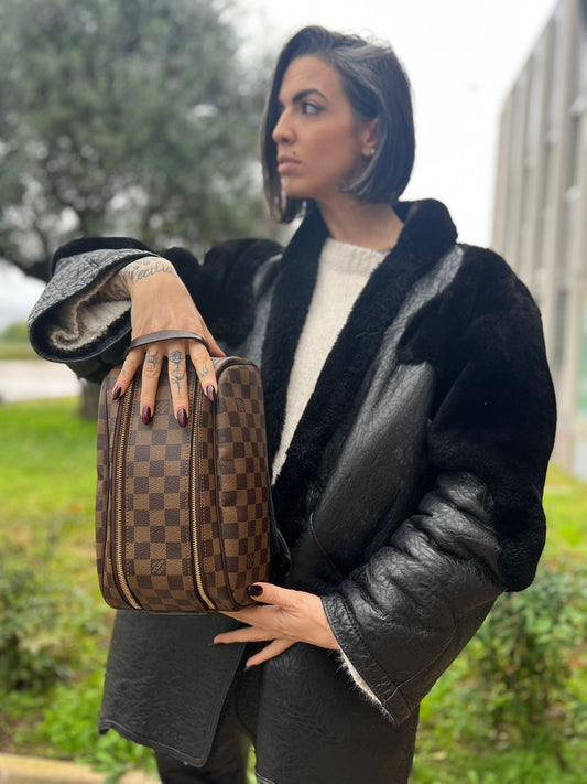 Beauty damier ébène Louis Vuitton