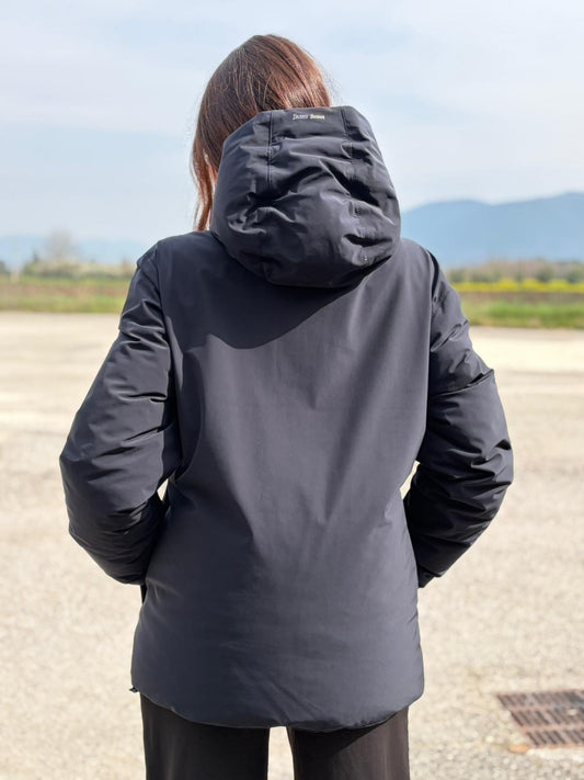 Giubbino Herno blu munito di cappuccio, di lusso, originale, ottime condizioni, usato.