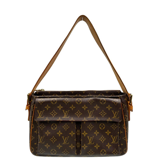 Front di una Borsa LV Viva Cité in canvas monogram con finiture in vacchetta naturale e parti metalliche dorate; indossabile a spalla. Completa di dustbag. Originale, usata, di lusso, in ottime condizioni.