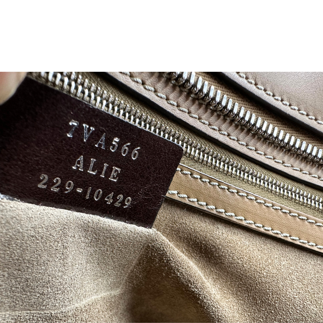 Peekaboo Isseu Forty 8 Fendi