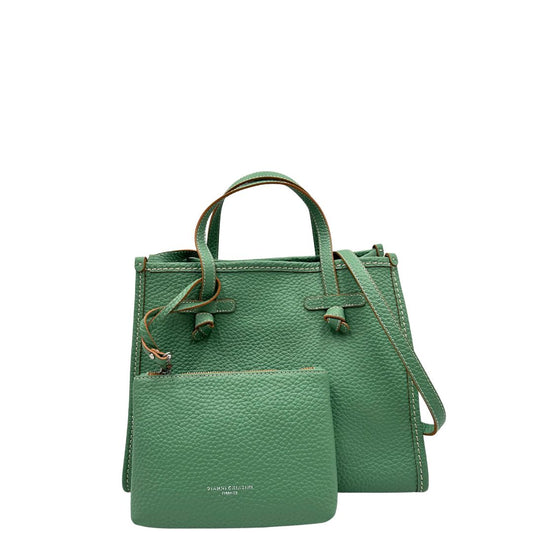 front Borsa Gianni Chiarini in pelle martellata color verde menta; munita di una pochette amovibile, doppi manici e una tracolla. Completa di dustbag e cartellino, di lusso, usata, originale.