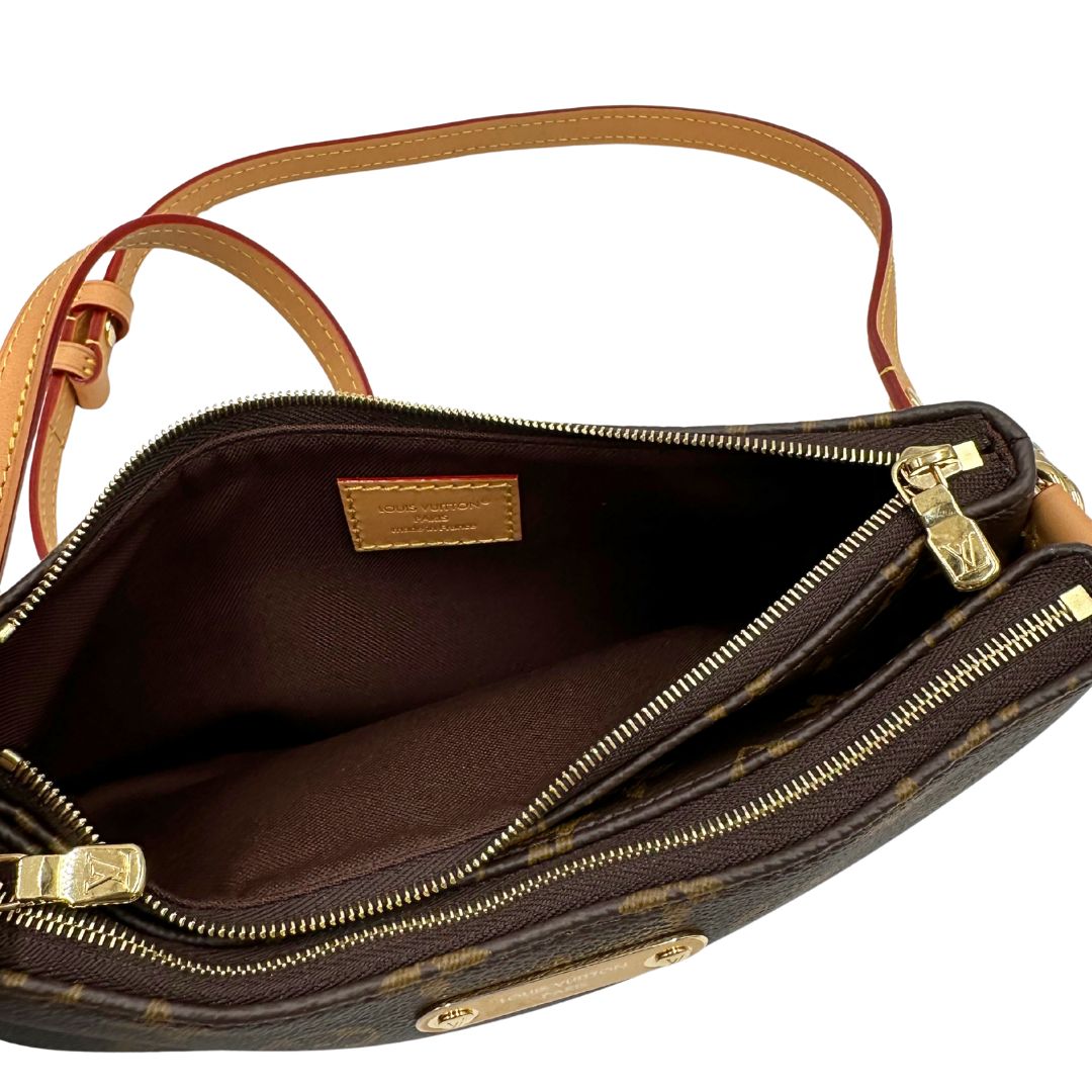 interno Borsa Louis Vuitton in canvas marrone monogram con finiture in vacchetta naturale e parti metalliche dorate; munita di un manico singolo in catena amovibile e un manico allungabile e amovibile, indossabile a spalla e a tracolla. Full set, di lusso, originale, ottime condizioni, usata.