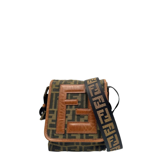 front Borsa Fendi in tessuto color tabacco trama Zucca con finiture in pelle marroni; munita di una tracolla regolabile, di lusso, originale, ottime condizioni.