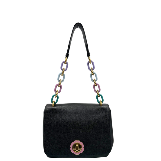 front della Borsa Salvatore Ferragamo in pelle nera con parti metalliche dorate e multicolor; munita di un manico in catena con spallaccio in pelle e una tracolla amovibile. Completa di dustbag, di lusso, originale, ottime condizioni, usata.