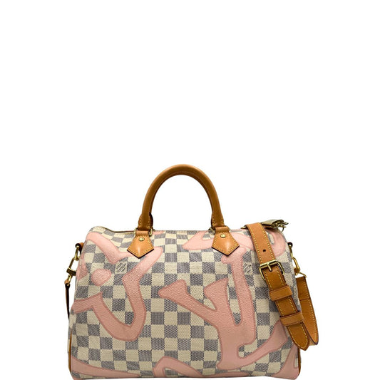 front Borsa Louis Vuitton Bandoulière in canvas Damier Azur con maxi logo rosa e parti metalliche dorate; munita di doppi manici stondati e una tracolla amovibile e regolabile. Completa di lucchetto, chiavi e scatola, di lusso, originale, ottime condizioni, usata