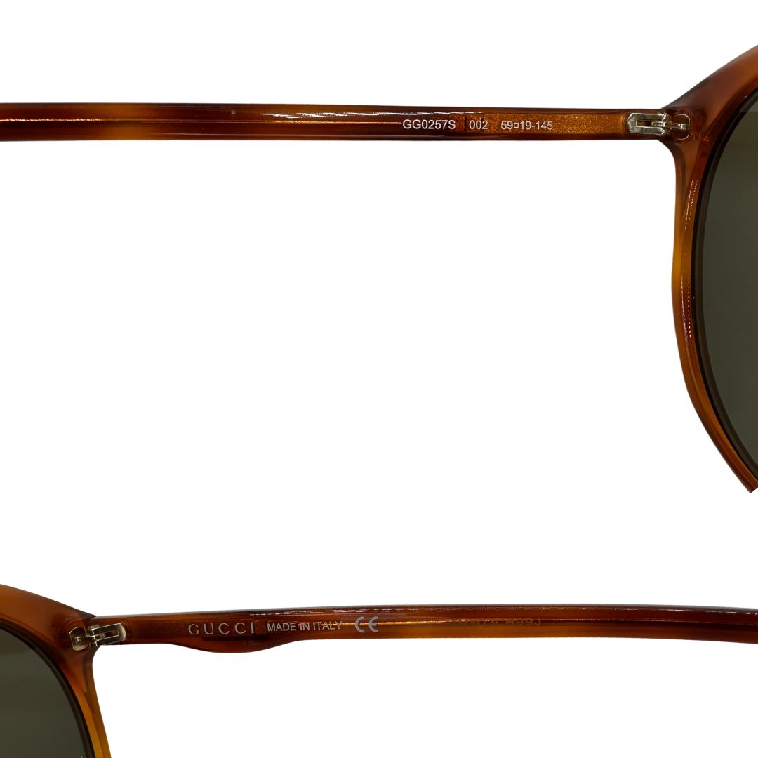 aste Occhiali Gucci caratterizzati da un design oversize, di lusso, originale, ottime condizioni, usati.