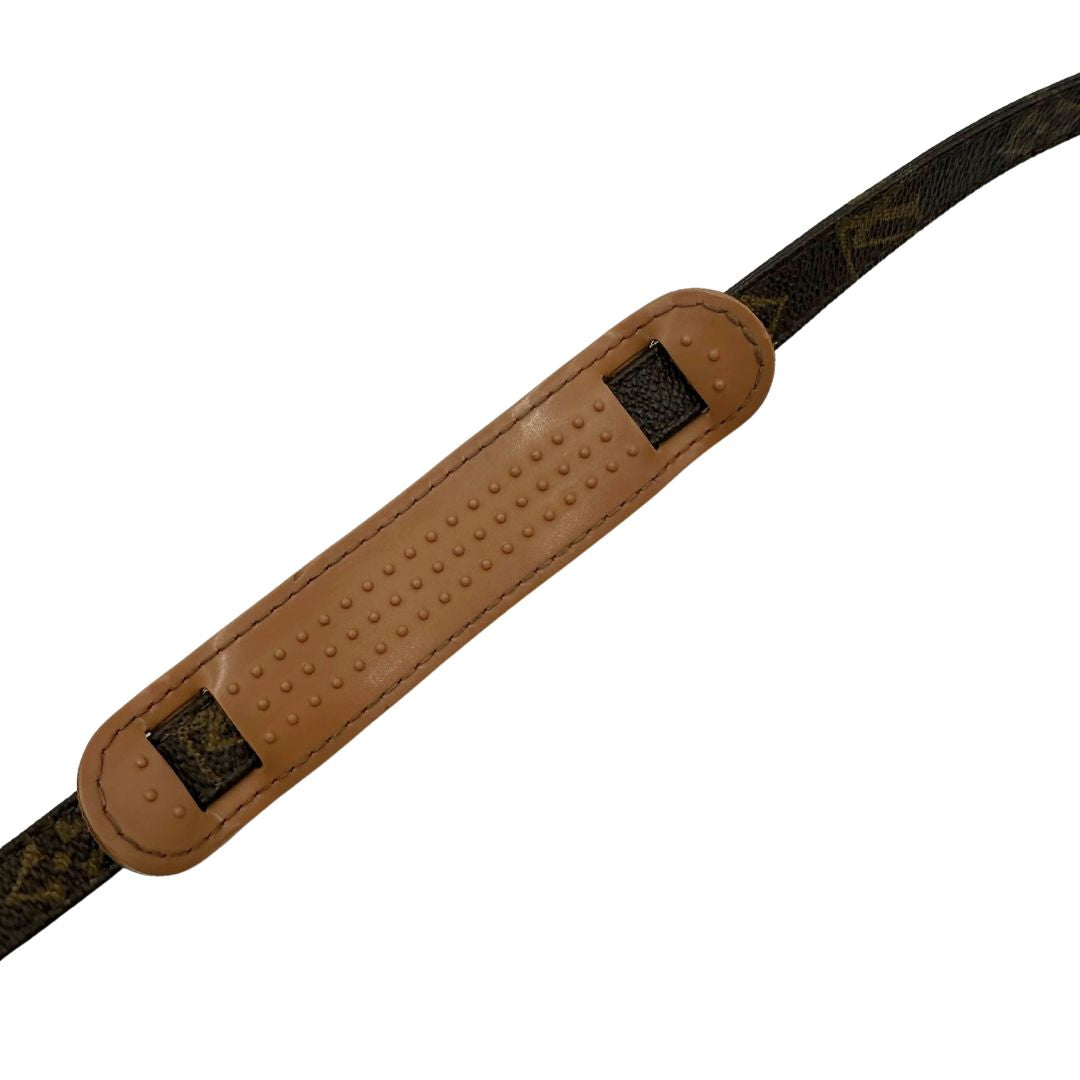 Accessorio tracolla LV in vacchetta naturale e canvas monogram, di lusso, originale, ottime condizioni.