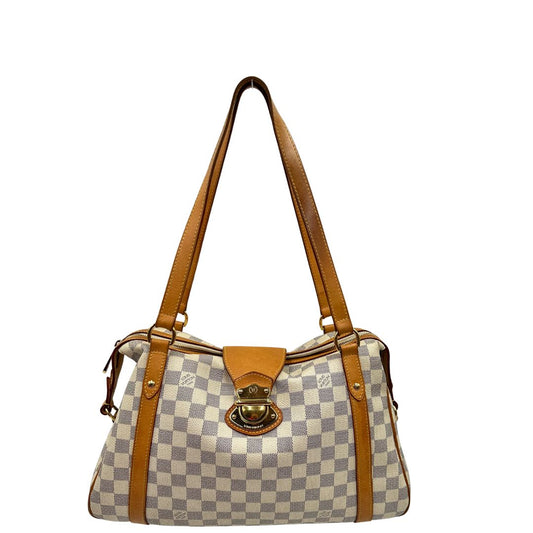 Front di una borsa Louis Vuitton Stresa realizzata in tela Damier Azur con hardware dorato, usata, originale, second hand, in ottime condizioni.