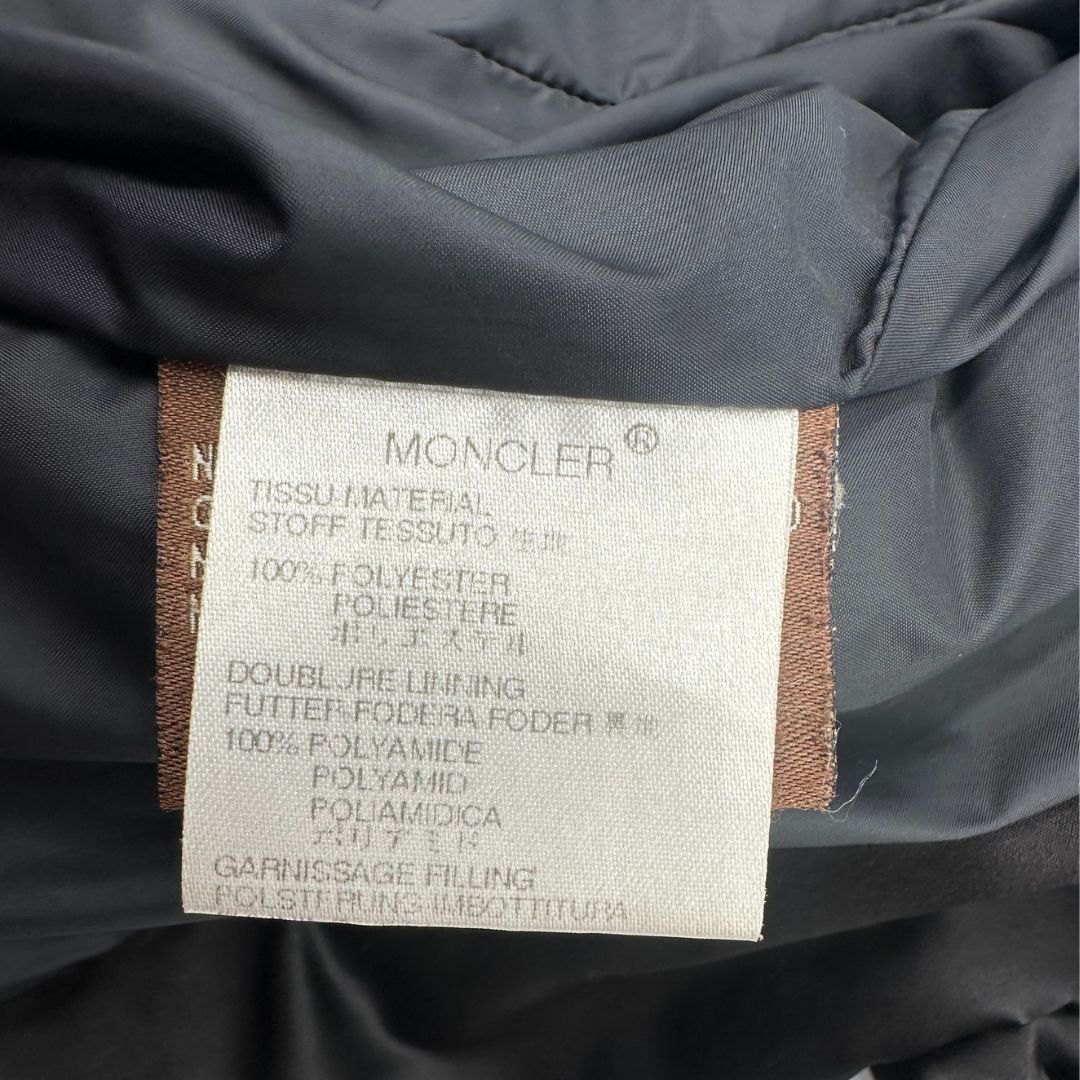 Giubbino Moncler trapuntato nero, di lusso, originale, ottime condizioni, usato.