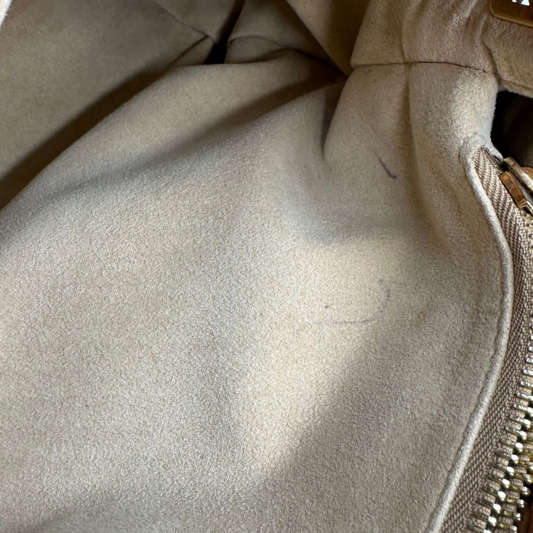 interno Borsa Etoile LV in canvas trapuntato monogram, indossabile a spalla, di lusso, originale, ottime condizioni, usata.