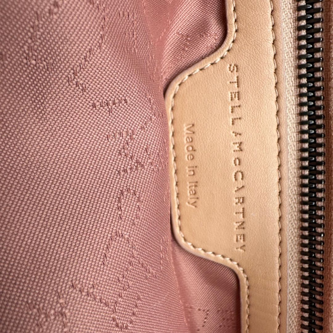 Borsa Falabella nella versione fold over tote color rosa cipria, di lusso, originale, ottime condizioni, usata