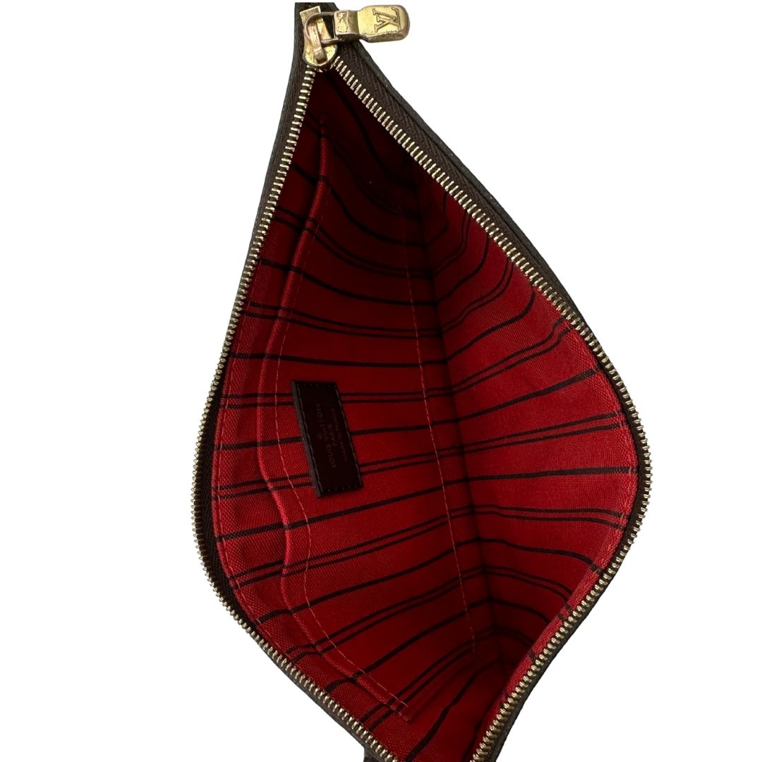 Accessorio pochette Louis Vuitton per borsa