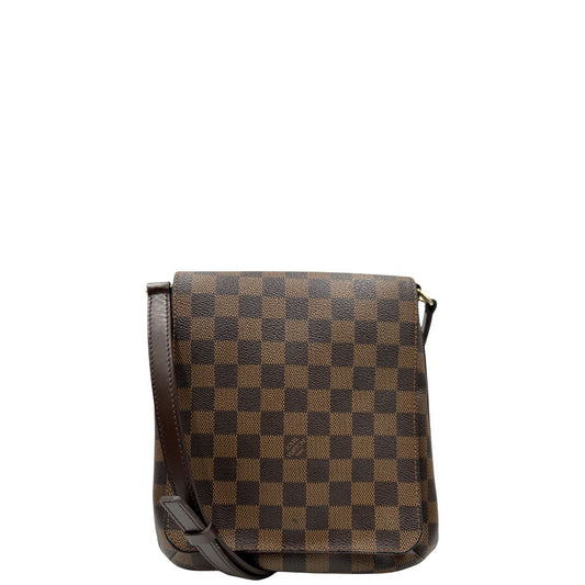 front Borsa LV Musette Sala in canvas Damier Ébène e hardware dorato, indossabile a tracolla, di lusso, originale, ottime condizioni
