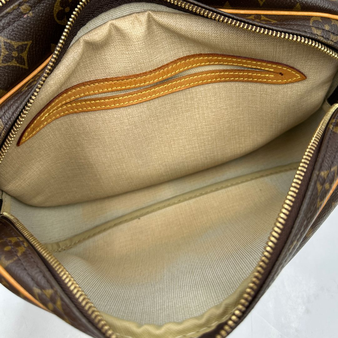 Reporter PM Louis Vuitton