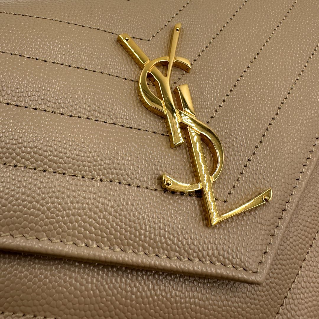 Pochette Envelope Cassandre Saint Laurent Beige