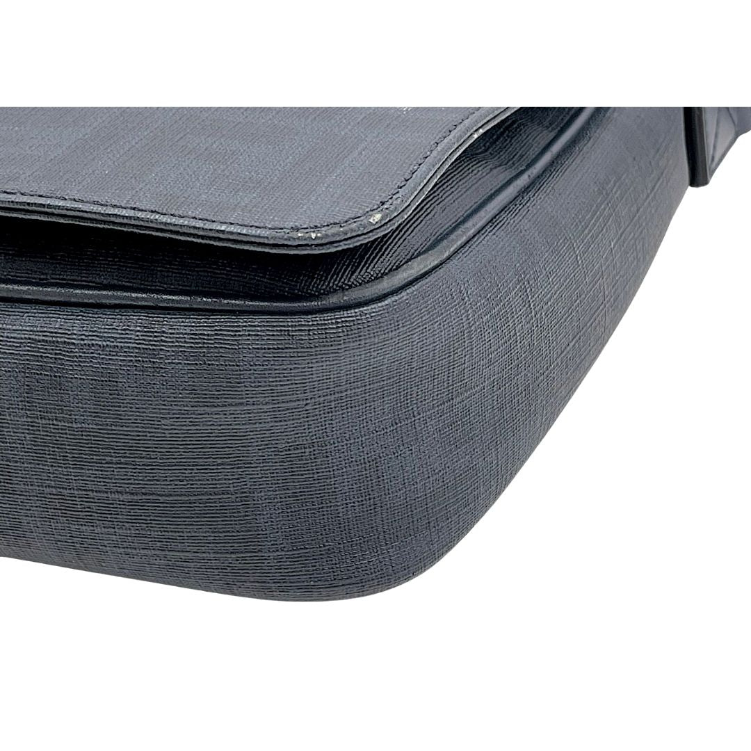 Foto tracolla Fendi in canvas zucca blu notte. Borse di marca usate, vista dall'angolo