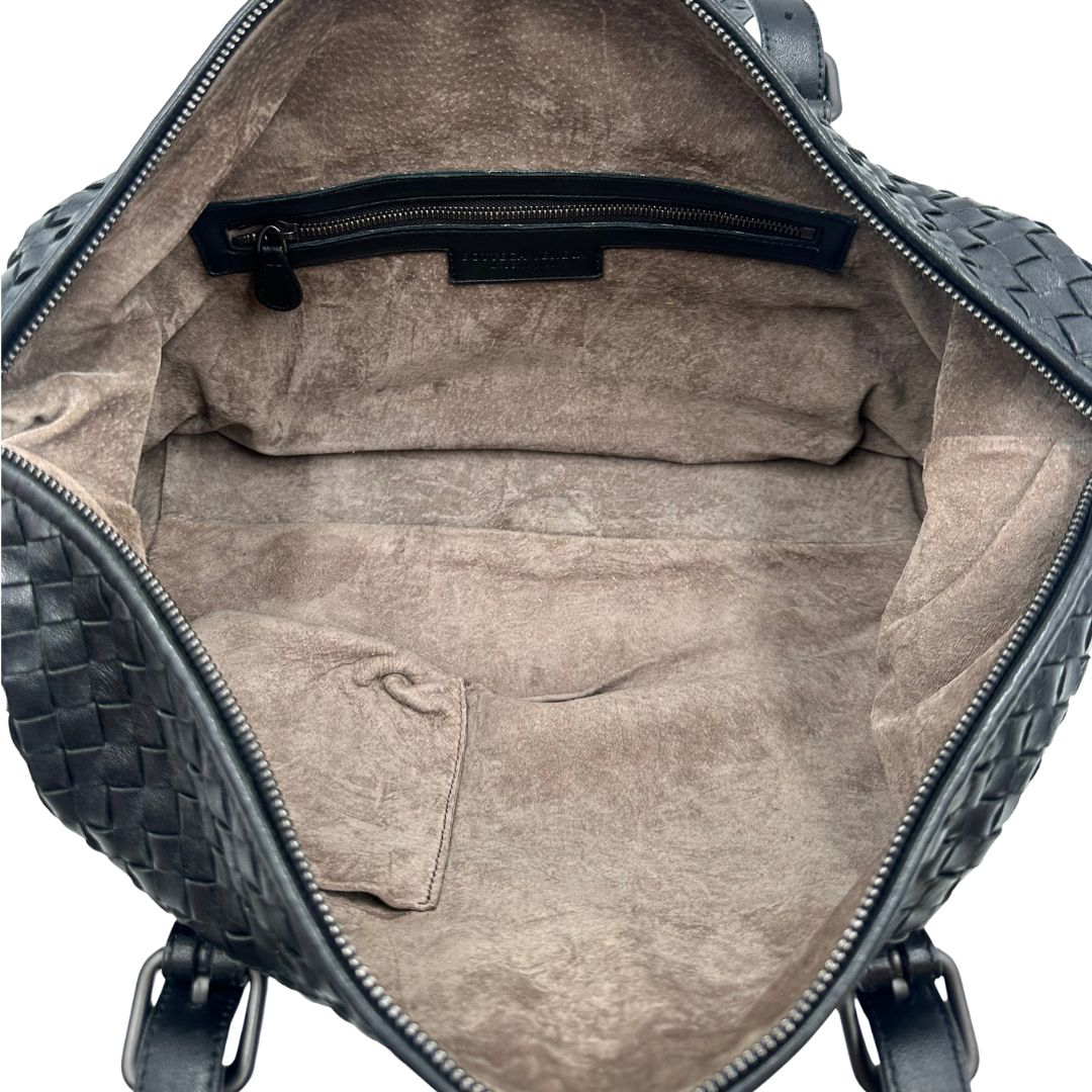  Borsa Bottega Veneta Montaigne in pelle trama intreccio nera, indossabile a spalla, di lusso, originale, ottime condizioni, usata
