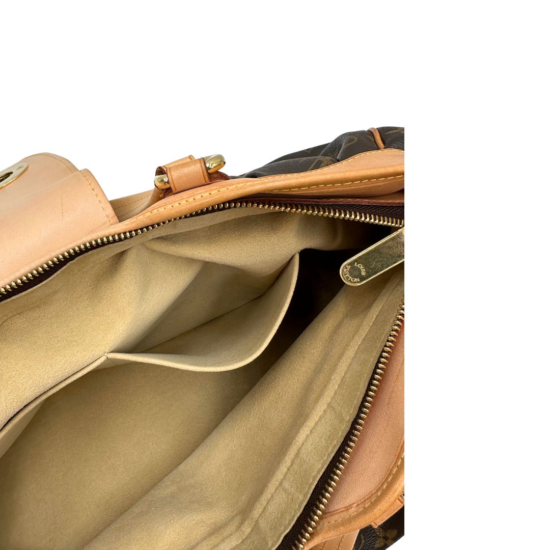 Interno, Borsa LV Trouville in tela monogram e vacchetta naturale. Originale, usata, di lusso, in ottime condizioni.