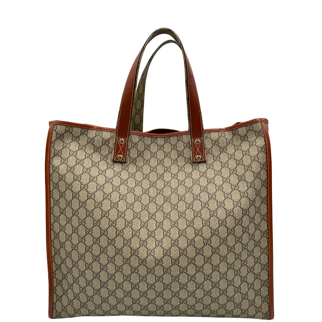 retro Tote Gucci in canvas GG beige con profili in pelle marrone e dettaglio Web verde e rosso, munita di doppi manici, indossabile a spalla, di lusso, originale, ottime condizioni. 