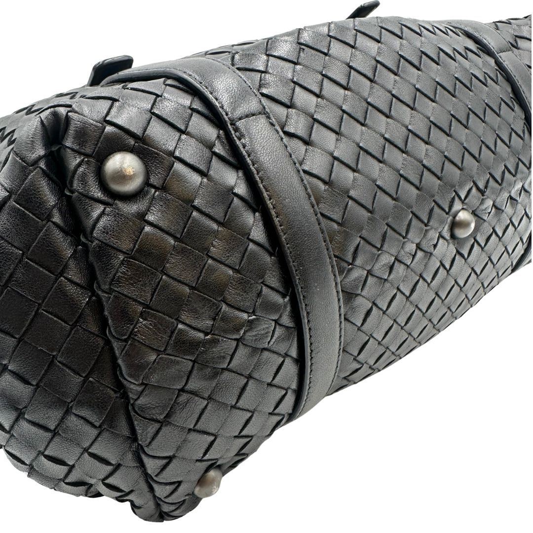  Borsa Bottega Veneta Montaigne in pelle trama intreccio nera, indossabile a spalla, di lusso, originale, ottime condizioni, usata
