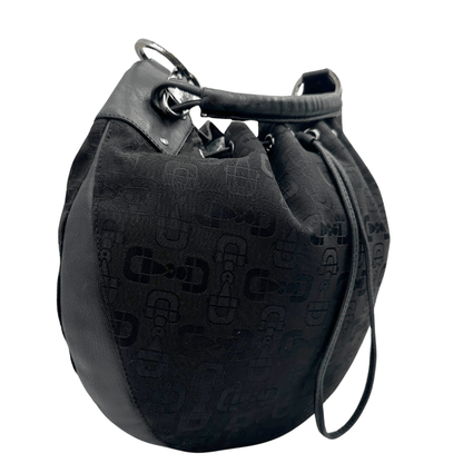 Foto borsa Gucci hobo un tessuto nero con morsetto. Borse di marca usate, originali, condizioni ottime