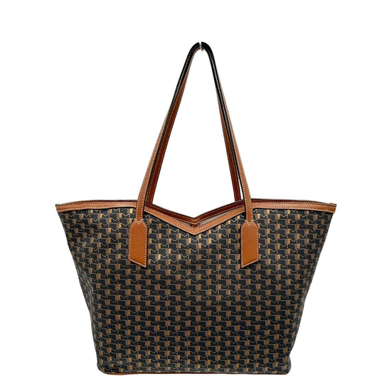 Shopper Moynat