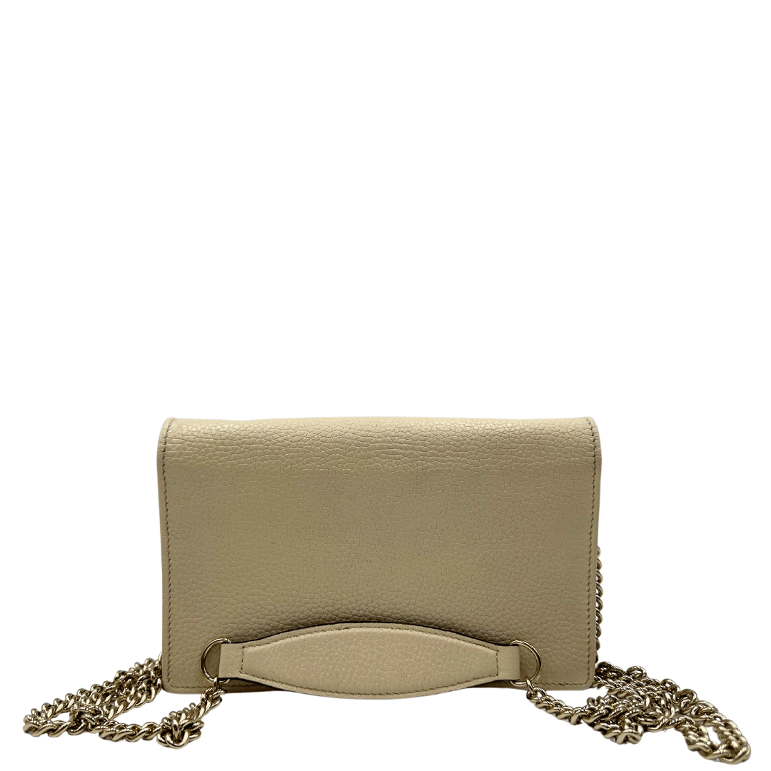 Foto wallet on chain Gucci in pelle beige avorio. Borse di lusso usate