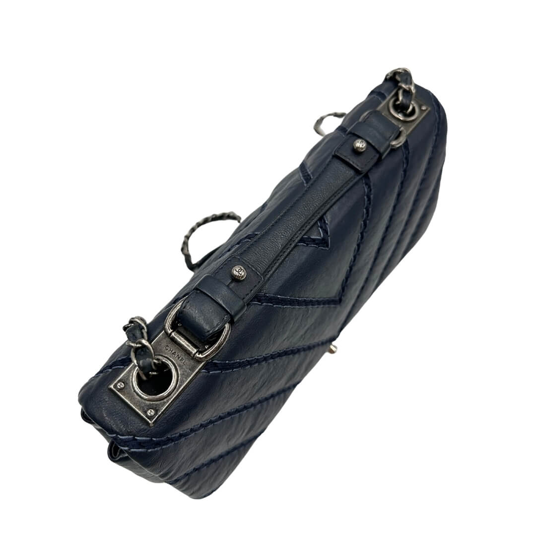 Stitched Chevron Chain Flap Chanel