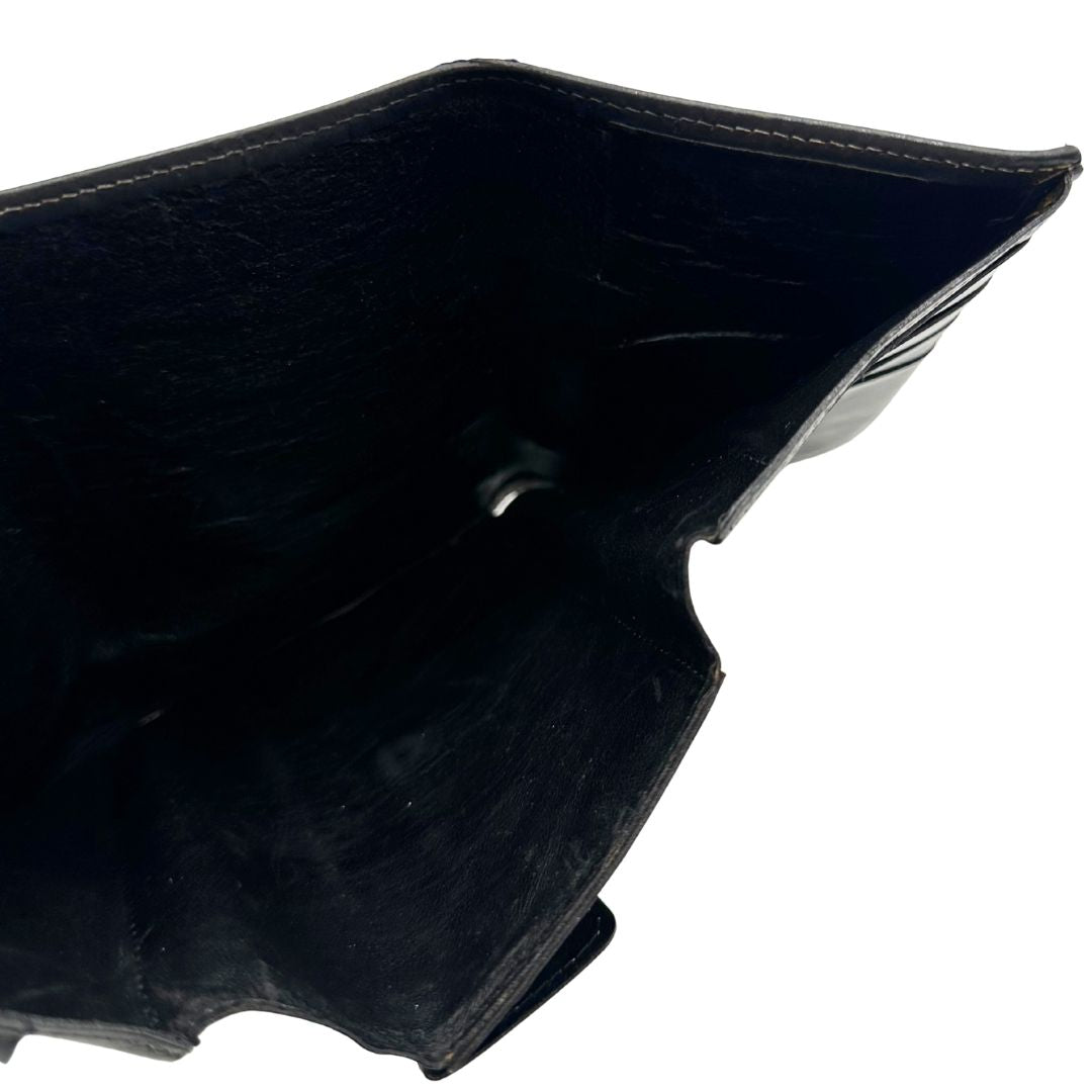 interno Portafoglio Fendi in pelle blu notte trama Pequin con parti metalliche dorate, di lusso, originale, ottime condizioni, usato.  