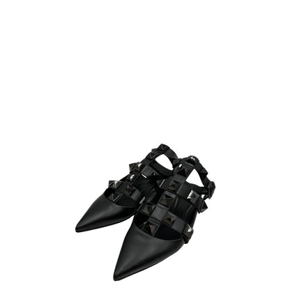  Ballerine Valentino Garavani in pelle nera impreziosite da iconiche borchie effeto renio.