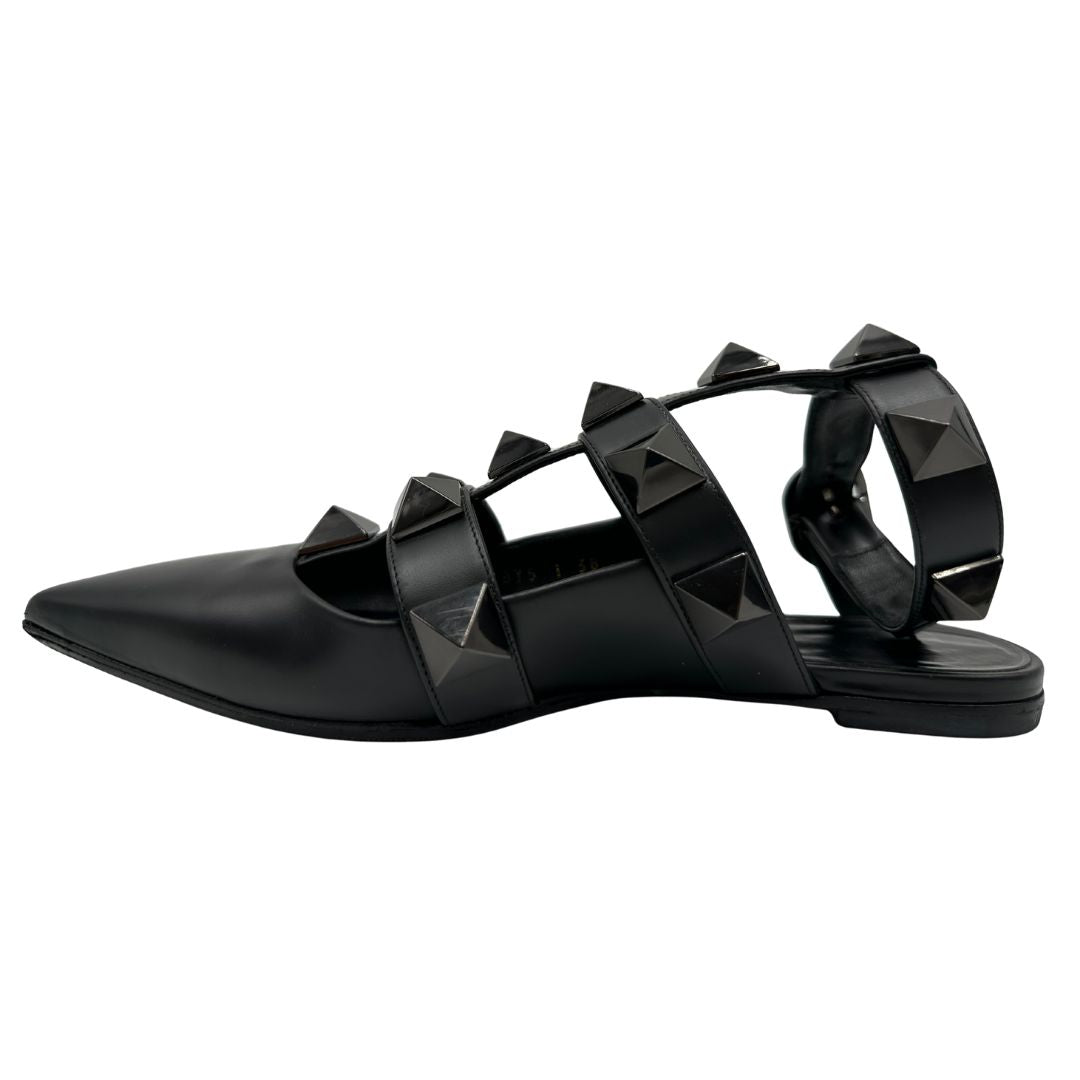 Laerali Ballerine Valentino Garavani in pelle nera impreziosite da iconiche borchie effeto renio.