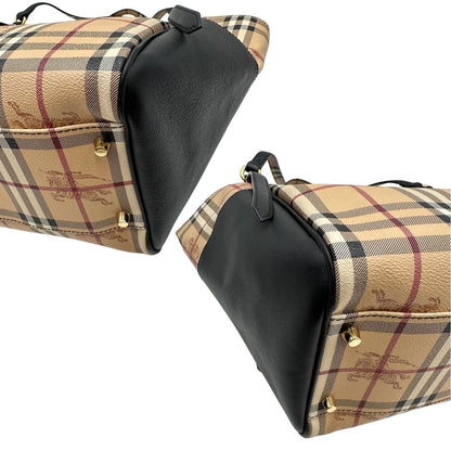 Angoli di una borsa Burberry in canvas beige trama Burberry Check, con finiture in pelle nere e parti metalliche dorate. Munita di dustbag.