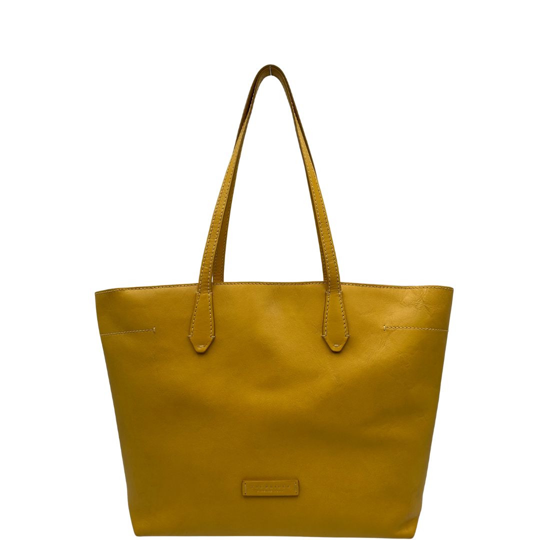 front Borsa The Bridge in pelle gialla con parti metalliche dorate; munita di doppi manici, da indossare a spalla 