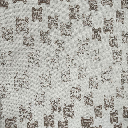 Sciarpa Max Mara in 100% cashmere color cammello con bordi sfrangiati.